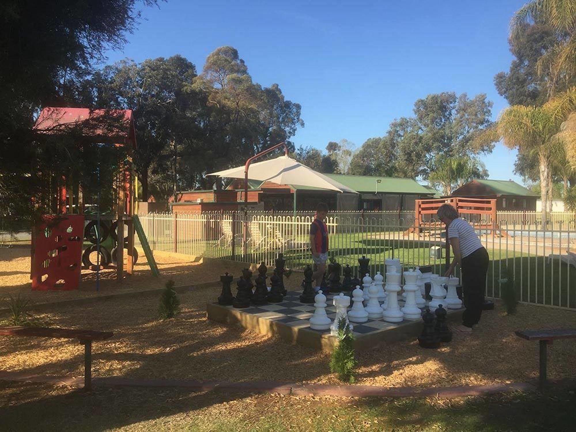 Cobram Barooga Golf Resort Exteriör bild